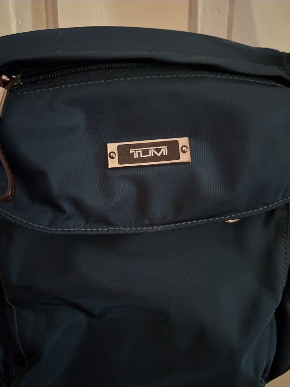 Tumi Men's Dark Teal Nylon Messenger Bag with Green Strap - Picture 11 of 12
